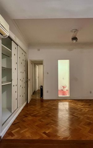 Apartamento à venda com 120m², 3 quartos e 1 vagaSuite 