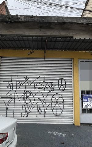 Casa para alugar com 92m², 1 quarto e 2 vagasFachada