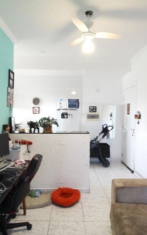 Apartamento à venda com 45m², 1 quarto e 1 vagaSala