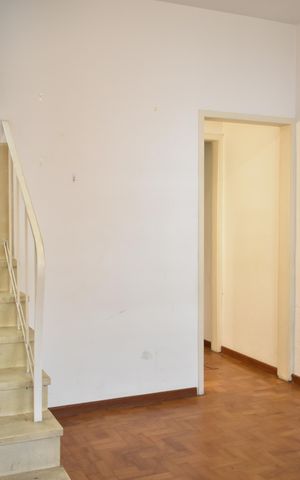 Casa à venda com 109m², 2 quartos e 1 vagaSala
