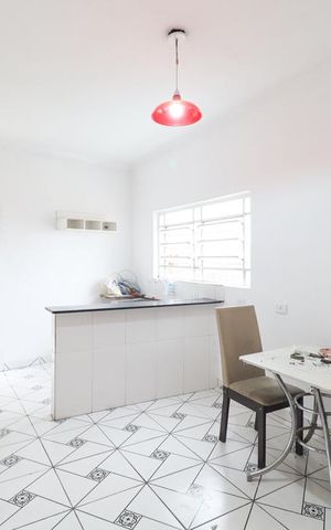 Casa para alugar com 40m², 1 quarto e sem vaga