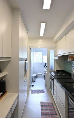 Apartamento para alugar com 125m², 3 quartos e 2 vagasCozinha