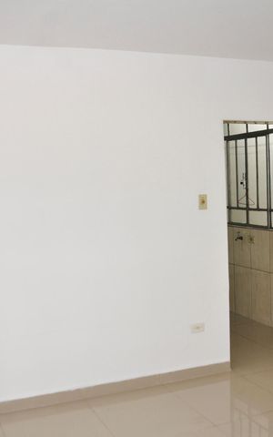 Casa para alugar com 75m², 2 quartos e 1 vaga Casa para alugar com 75m², 2 quartos e 1 vagaDetalhe - Sala