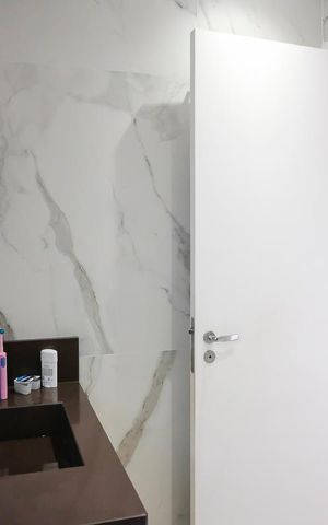 Apartamento à venda com 97m², 3 quartos e 2 vagasBanheiro da suíte