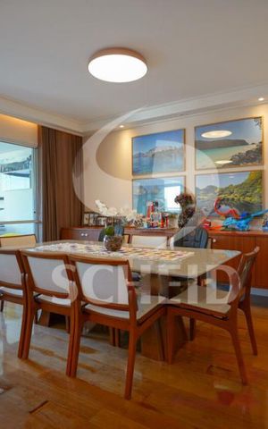 Apartamento à venda com 185m², 4 quartos e 3 vagas