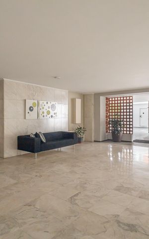 Apartamento para alugar com 141m², 3 quartos e 1 vaga Apartamento para alugar com 141m², 3 quartos e 1 vagaHall social