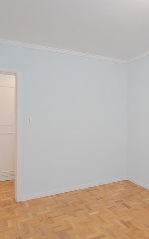 Apartamento para alugar com 141m², 3 quartos e 1 vaga Apartamento para alugar com 141m², 3 quartos e 1 vagaQuarto 1