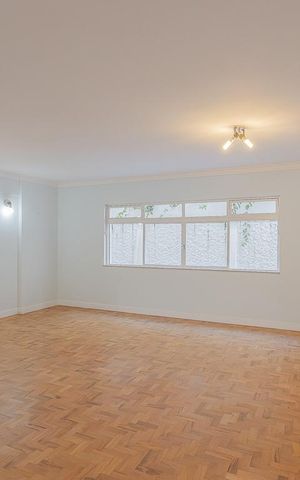 Apartamento para alugar com 141m², 3 quartos e 1 vaga Apartamento para alugar com 141m², 3 quartos e 1 vagaSala