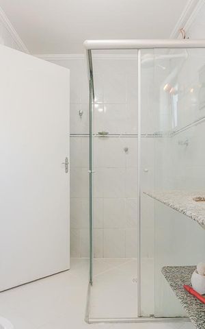 Apartamento para alugar com 141m², 3 quartos e 1 vaga Apartamento para alugar com 141m², 3 quartos e 1 vagaBanheiro da Suíte