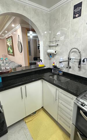 Apartamento à venda com 48m², 2 quartos e 1 vaga Apartamento à venda com 48m², 2 quartos e 1 vagaCozinha