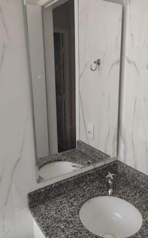 Casa de condomínio à venda com 160m², 2 quartos e 2 vagas Casa de condomínio à venda com 160m², 2 quartos e 2 vagasBanheiro