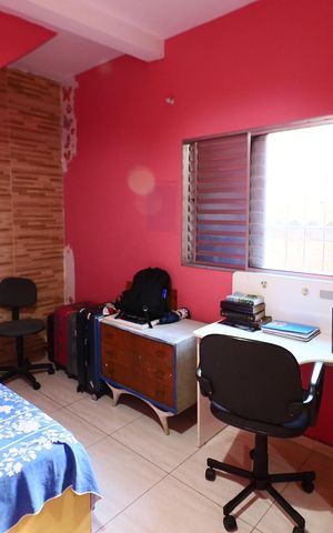 Casa à venda com 260m², 5 quartos e 1 vagaQuarto 2