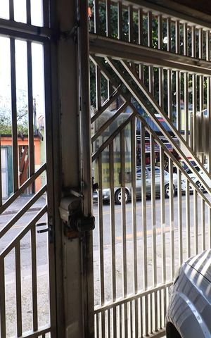 Casa à venda com 260m², 5 quartos e 1 vagaGaragem