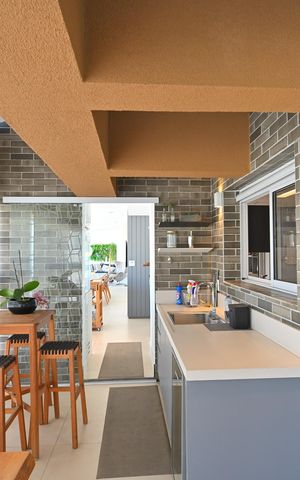 Apartamento à venda com 270m², 3 quartos e 4 vagasVaranda