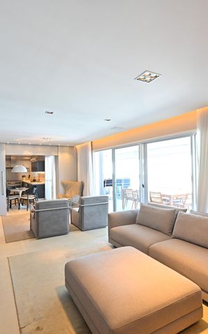 Apartamento à venda com 270m², 3 quartos e 4 vagasSala