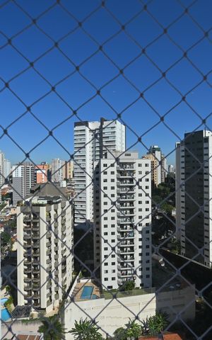 Apartamento à venda com 270m², 3 quartos e 4 vagasVista da Suíte 1