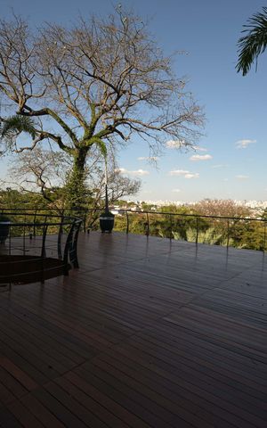 Casa de condomínio à venda com 1600m², 5 quartos e 4 vagas