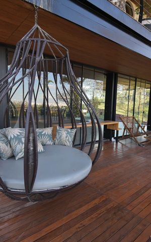 Casa de condomínio à venda com 1600m², 5 quartos e 4 vagas