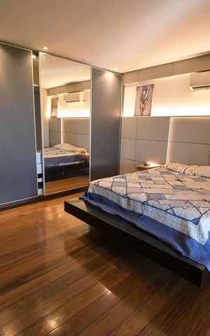 Casa de condomínio à venda com 1600m², 5 quartos e 4 vagas
