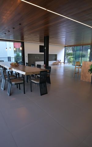 Casa de condomínio à venda com 1600m², 5 quartos e 4 vagas