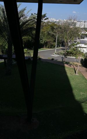 Casa de condomínio à venda com 1600m², 5 quartos e 4 vagas