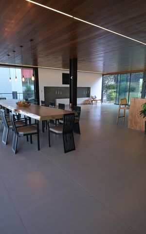 Casa de condomínio à venda com 1600m², 5 quartos e 4 vagas