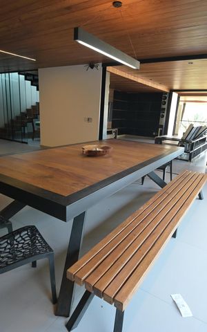 Casa de condomínio à venda com 1600m², 5 quartos e 4 vagas