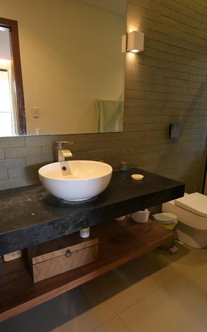Casa de condomínio à venda com 1600m², 5 quartos e 4 vagas