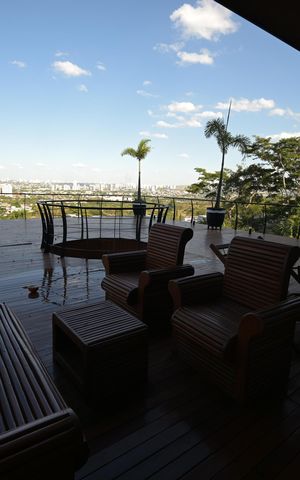 Casa de condomínio à venda com 1600m², 5 quartos e 4 vagas