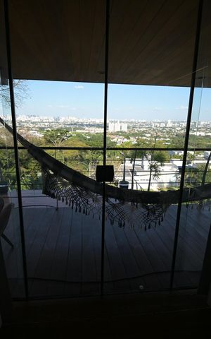 Casa de condomínio à venda com 1600m², 5 quartos e 4 vagas