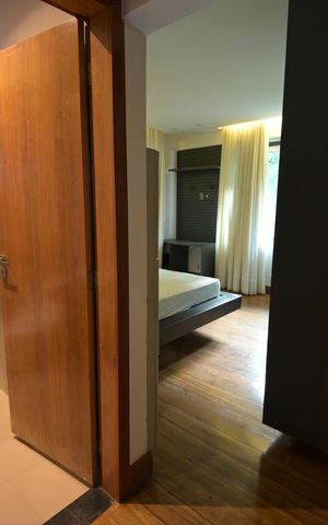Casa de condomínio à venda com 1600m², 5 quartos e 4 vagas