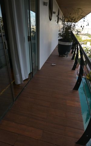 Casa de condomínio à venda com 1600m², 5 quartos e 4 vagas