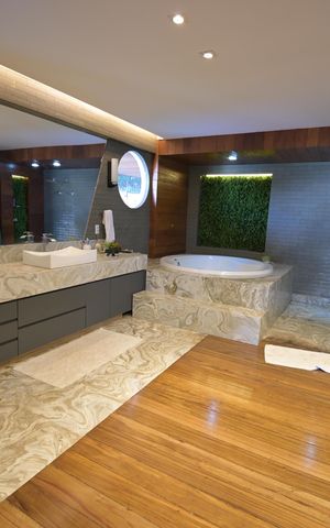 Casa de condomínio à venda com 1600m², 5 quartos e 4 vagas