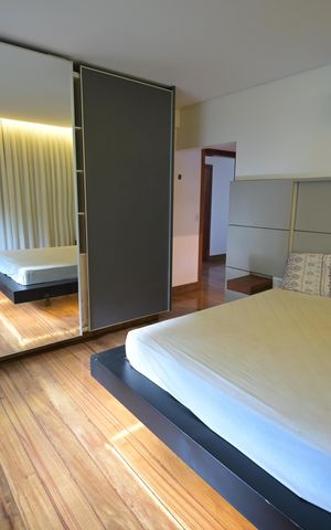 Casa de condomínio à venda com 1600m², 5 quartos e 4 vagas