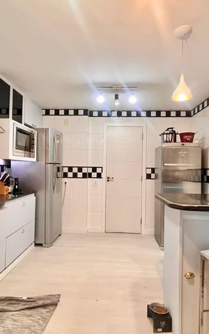 Apartamento à venda com 180m², 4 quartos e 1 vaga Apartamento à venda com 180m², 4 quartos e 1 vagaCozinha