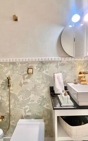 Apartamento à venda com 180m², 4 quartos e 1 vaga Apartamento à venda com 180m², 4 quartos e 1 vagaBanheiro social