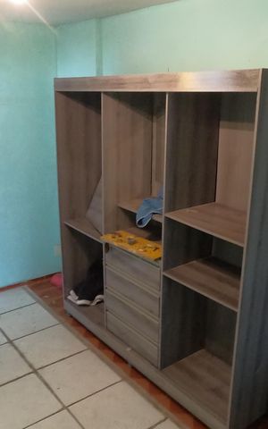 Casa à venda com 197m², 4 quartos e 2 vagas Casa à venda com 197m², 4 quartos e 2 vagasQuarto de serviço