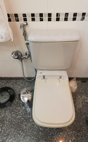Apartamento à venda com 150m², 3 quartos e 3 vagas Apartamento à venda com 150m², 3 quartos e 3 vagasBanheiro da Suíte 1