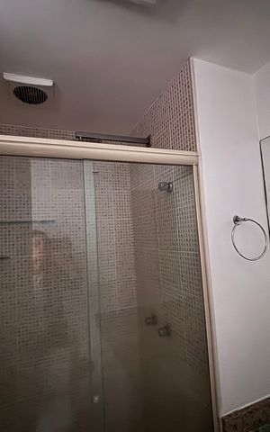 Apartamento à venda com 68m², 2 quartos e 1 vaga Apartamento à venda com 68m², 2 quartos e 1 vagaBanheiro do Quarto 1