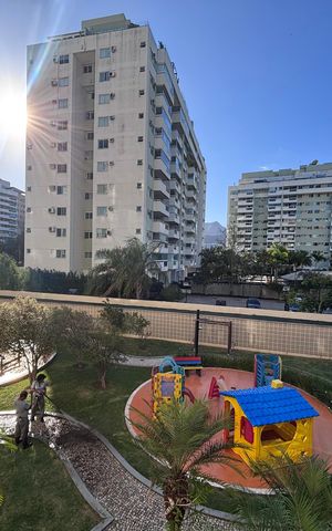 Apartamento à venda com 68m², 2 quartos e 1 vaga Apartamento à venda com 68m², 2 quartos e 1 vagaVaranda