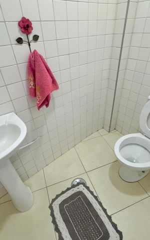 Casa à venda com 106m², 2 quartos e 1 vaga Casa à venda com 106m², 2 quartos e 1 vagaBanheiro 2