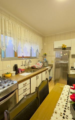 Casa à venda com 106m², 2 quartos e 1 vaga Casa à venda com 106m², 2 quartos e 1 vagaCozinha