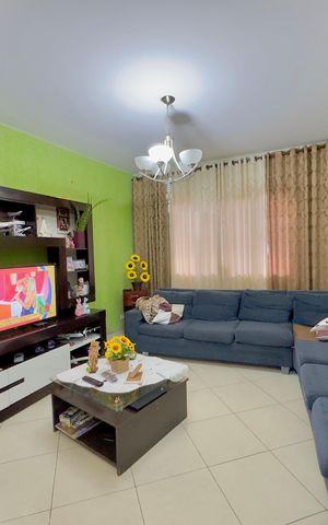 Casa à venda com 106m², 2 quartos e 1 vaga Casa à venda com 106m², 2 quartos e 1 vagaSala