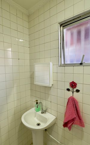 Casa à venda com 106m², 2 quartos e 1 vaga Casa à venda com 106m², 2 quartos e 1 vagaBanheiro 2