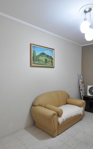 Casa para alugar com 90m², 2 quartos e 4 vagasSala