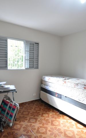 Casa para alugar com 90m², 2 quartos e 4 vagasQuarto 1