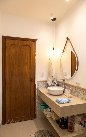 Casa à venda com 171m², 3 quartos e 3 vagasBanheiro social