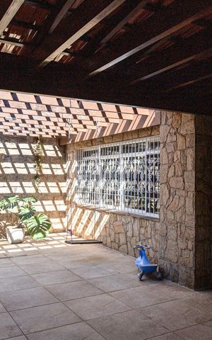 Casa à venda com 171m², 3 quartos e 3 vagasGaragem