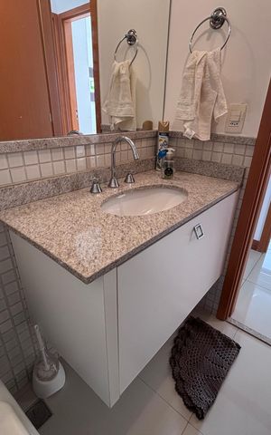 Apartamento à venda com 83m², 3 quartos e 1 vaga Apartamento à venda com 83m², 3 quartos e 1 vagaBanheiro