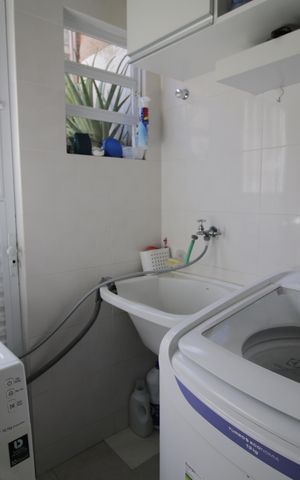 Casa à venda com 170m², 5 quartos e 2 vagasÁrea de Serviço
